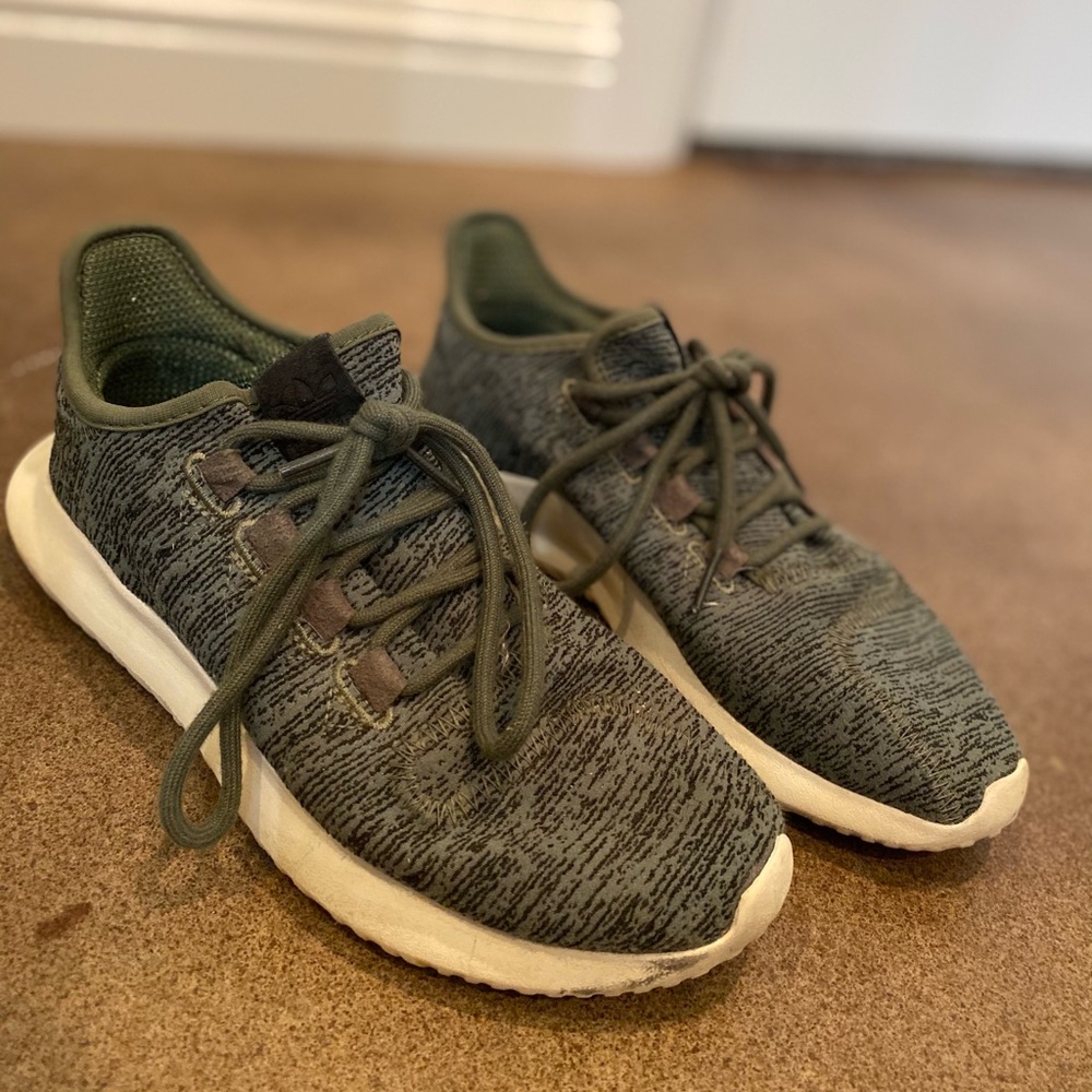 Adidas tennis shoes.